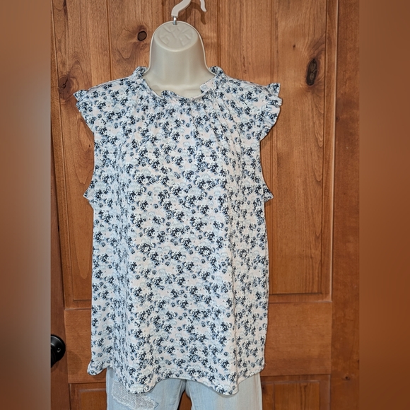 Adrianna‎ Papell Floral Ruffle Blouse in Blue and White - Picture 1 of 6